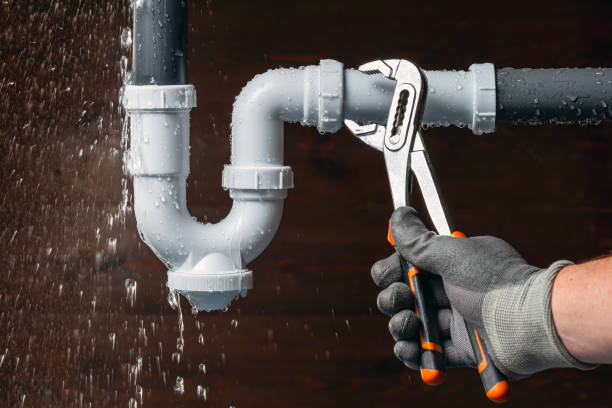 Professional Drain Cleaning technician working in Barrington, IL